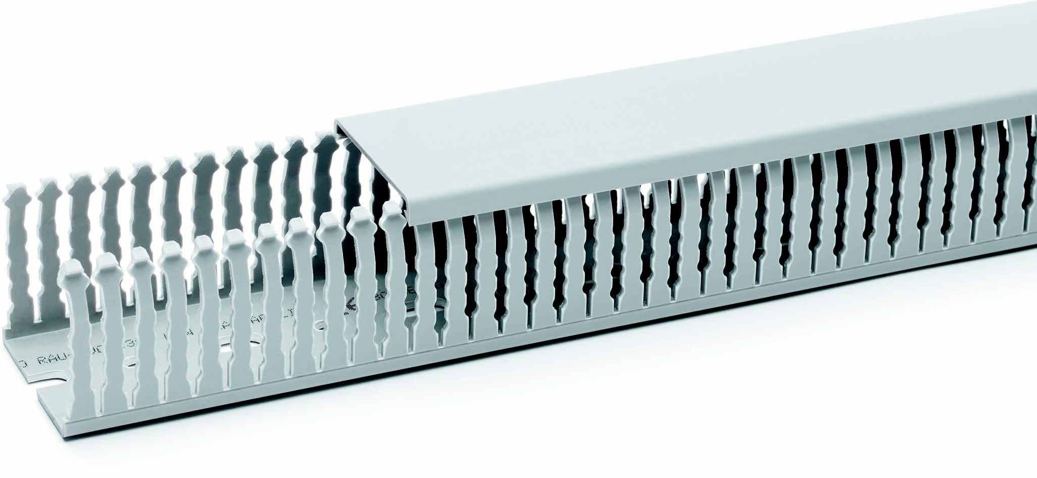 OBO Bettermann 6132430 Kabelgoot Bovenstuk (l x b x h) 2000 x 38 x 38 mm 40 stuk(s) Grijs
